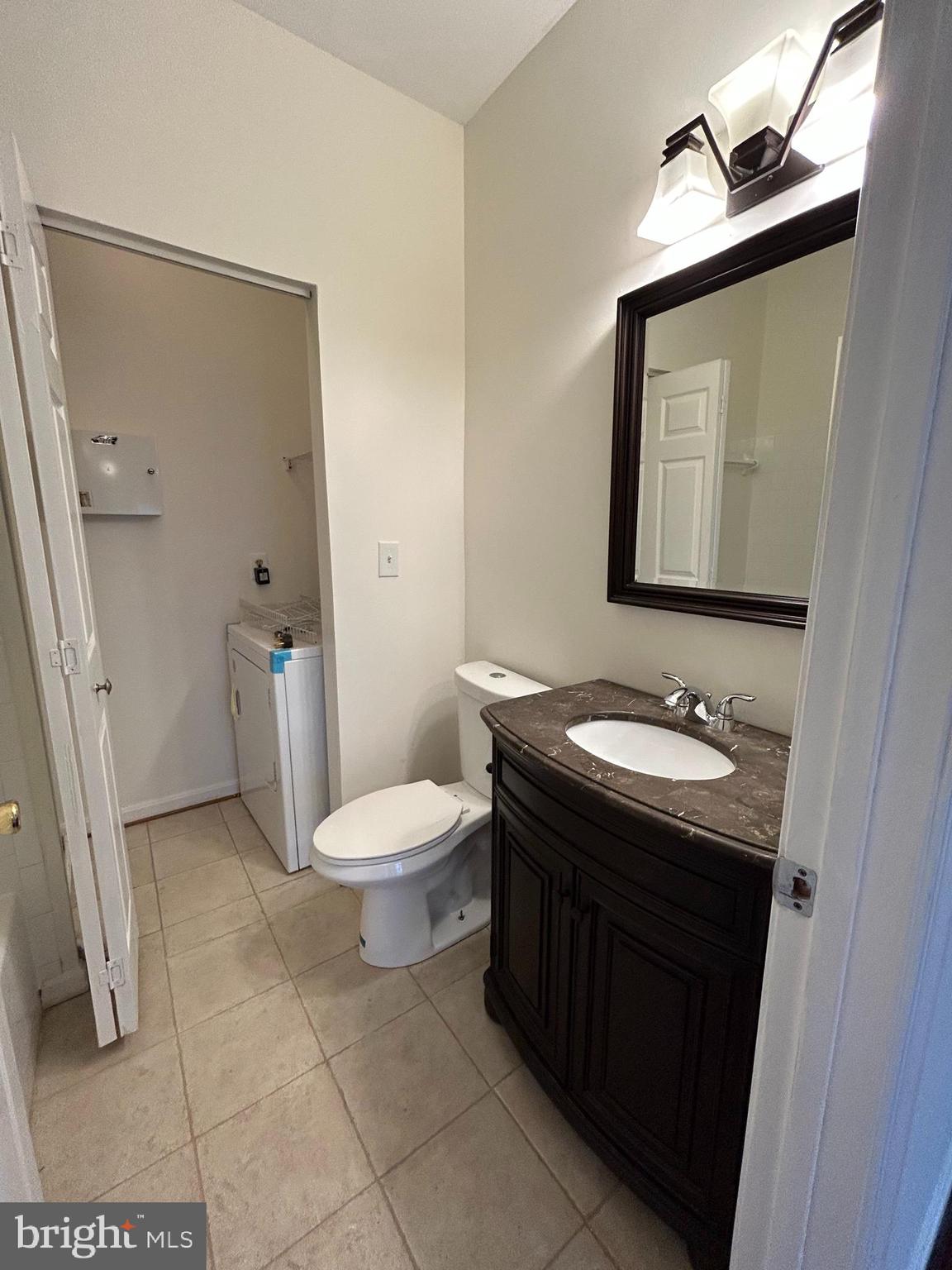 WINDSOR MILL - Residential Lease