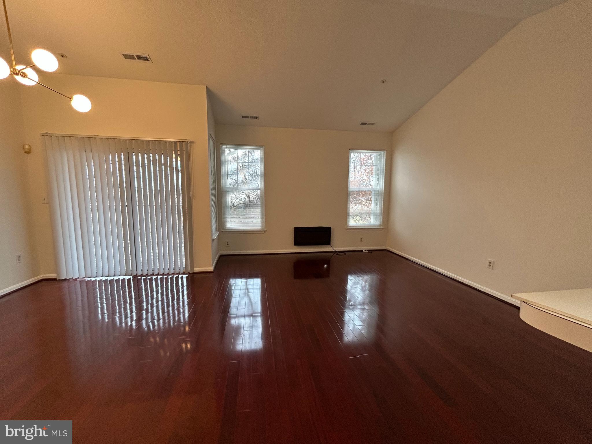 WINDSOR MILL - Residential Lease