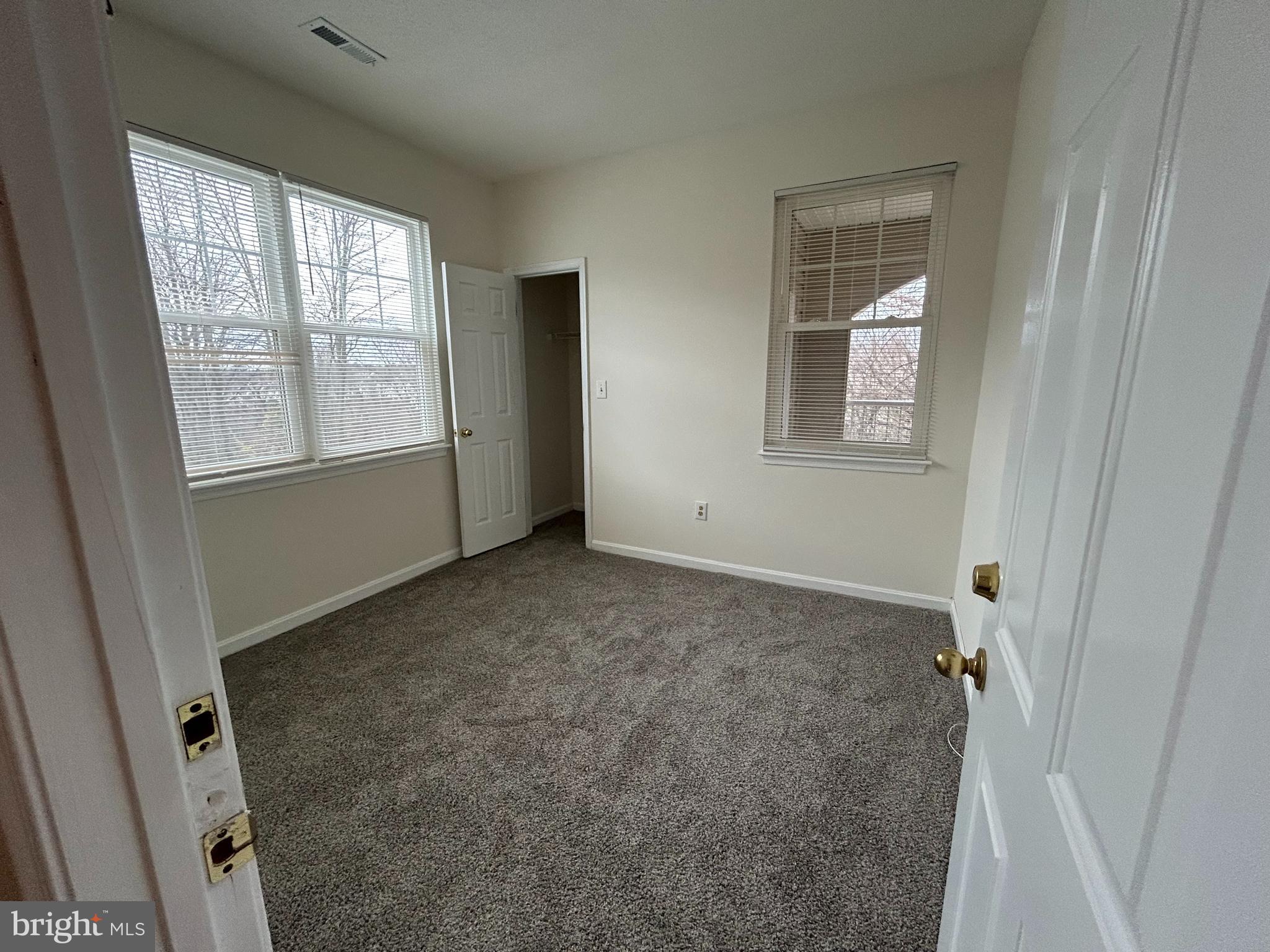 WINDSOR MILL - Residential Lease