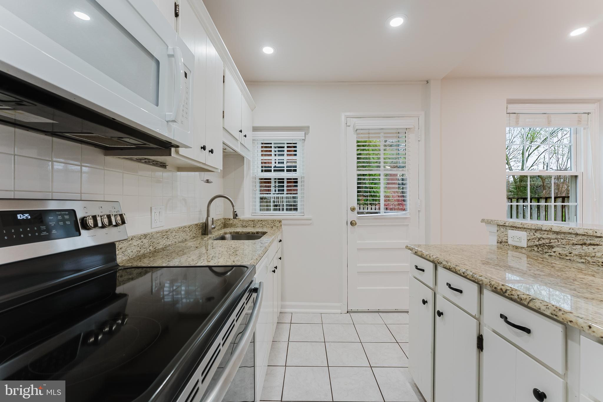FAIRLINGTON VILLAGE - Residential