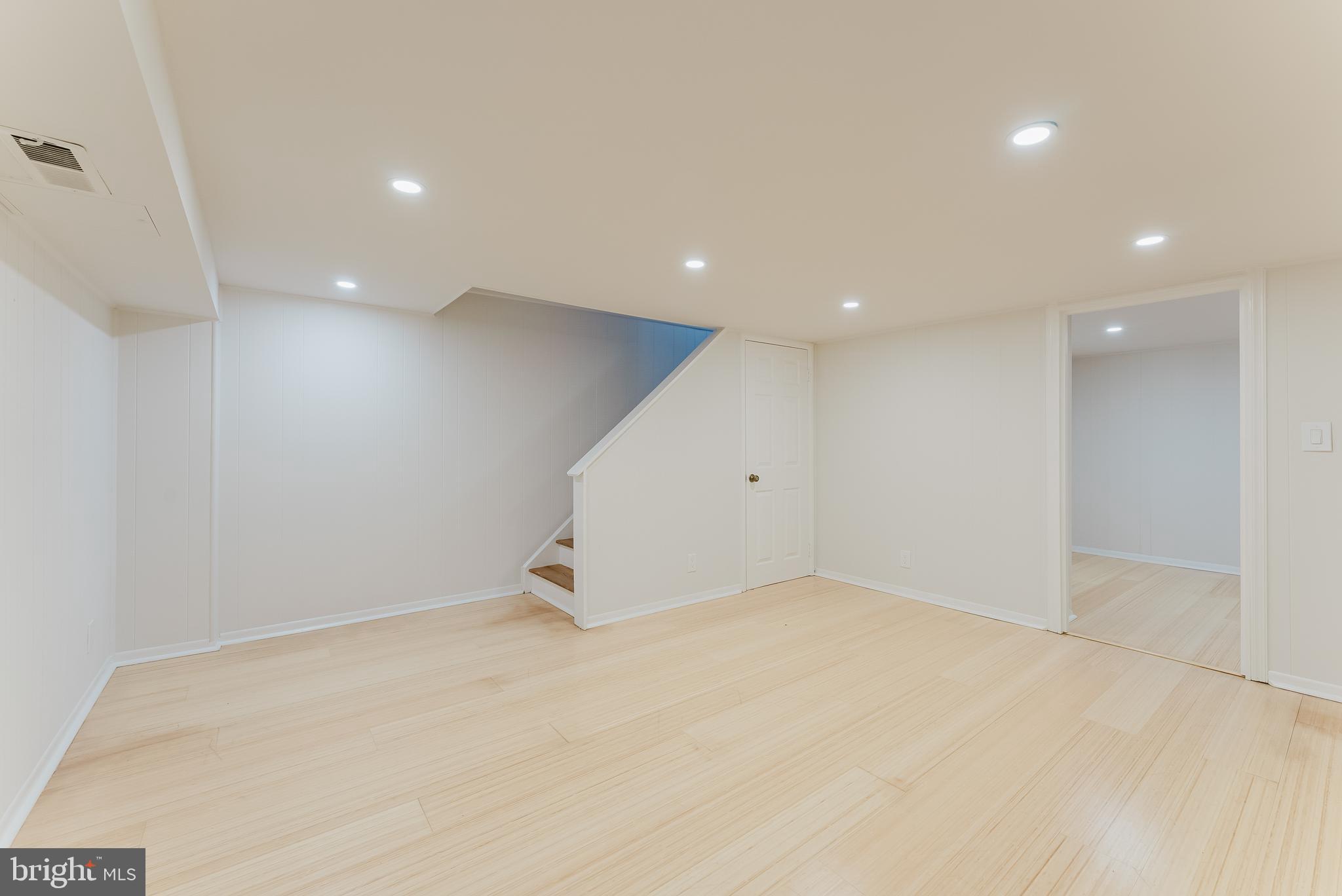 FAIRLINGTON VILLAGE - Residential