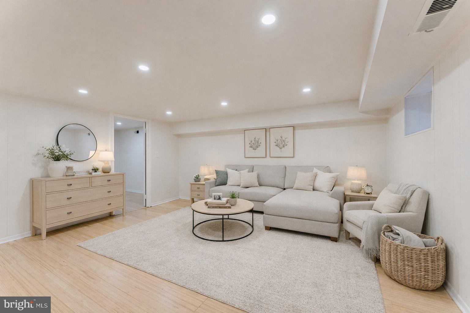 FAIRLINGTON VILLAGE - Residential