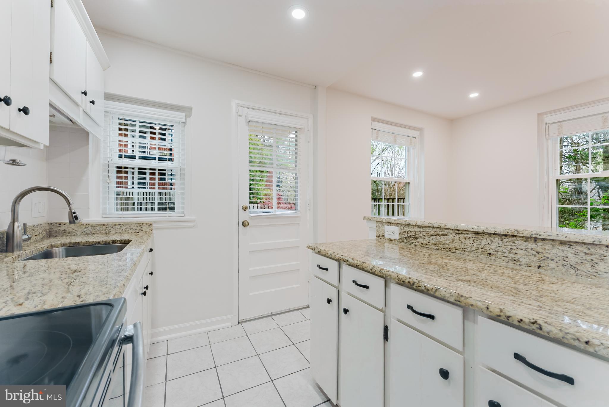 FAIRLINGTON VILLAGE - Residential