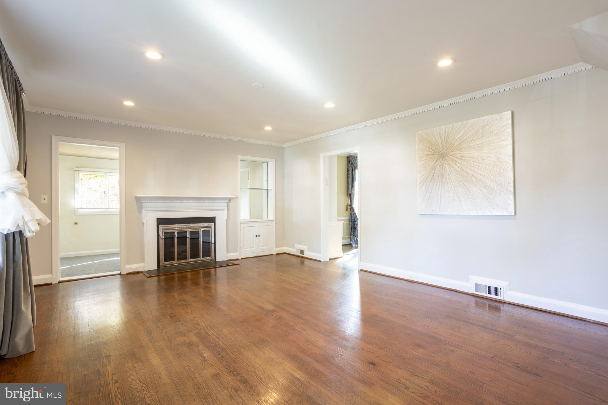 FALLSTAFF - Residential