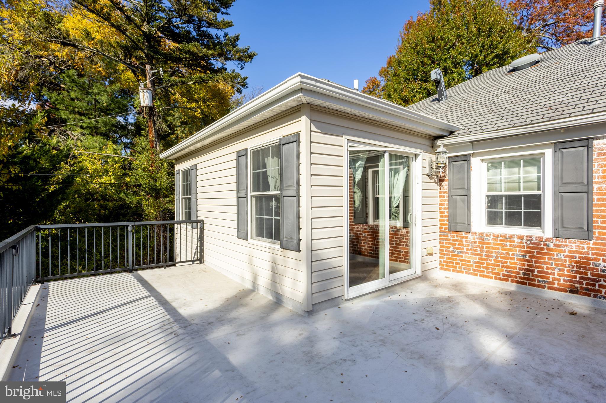 FALLSTAFF - Residential