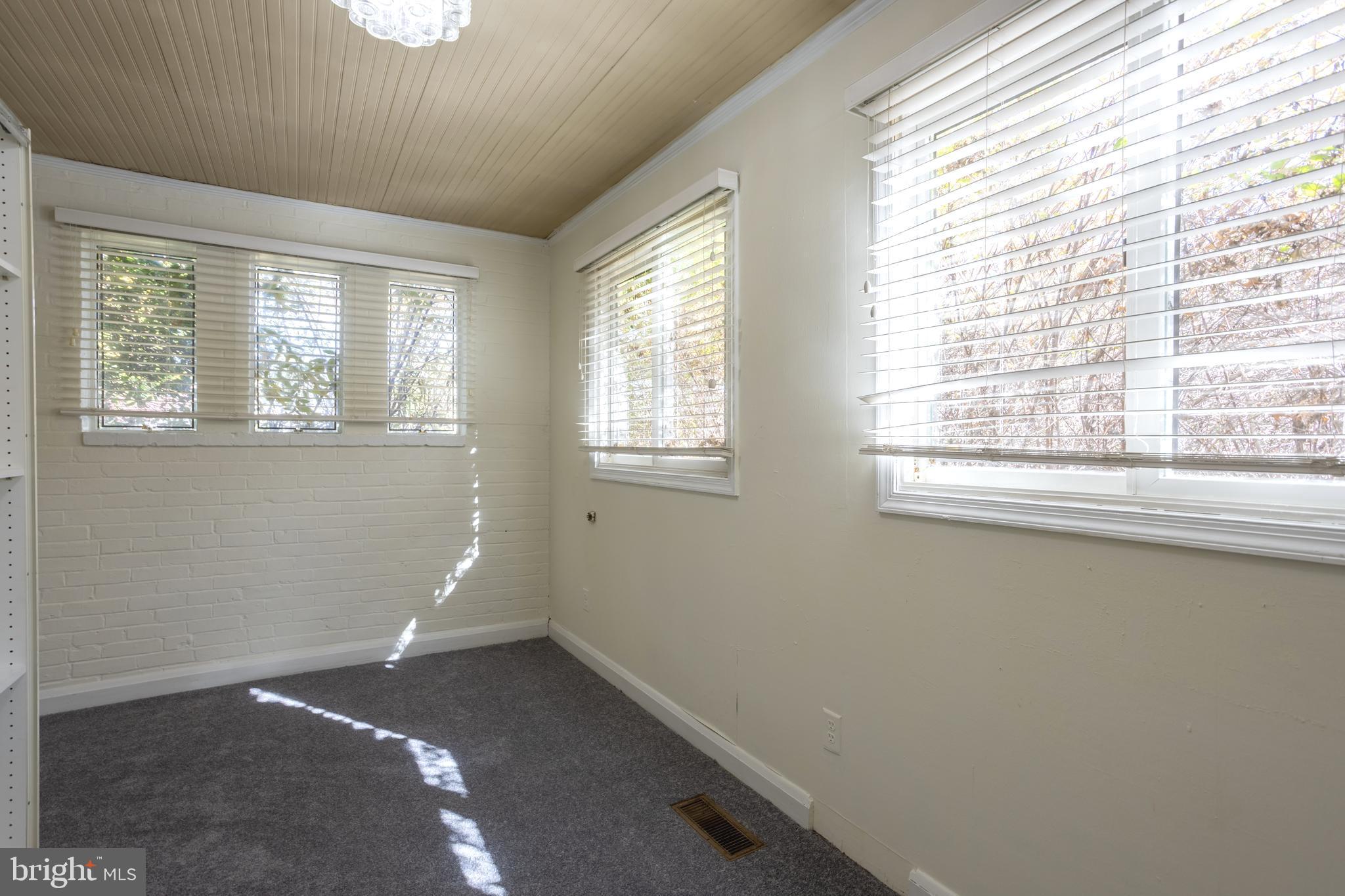 FALLSTAFF - Residential