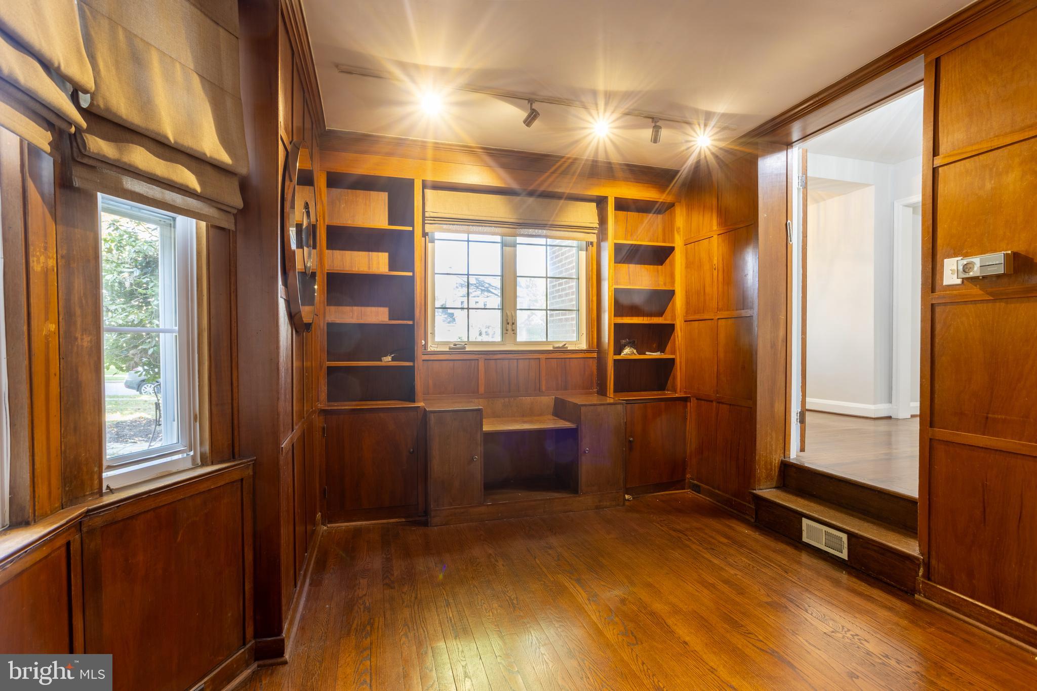 FALLSTAFF - Residential