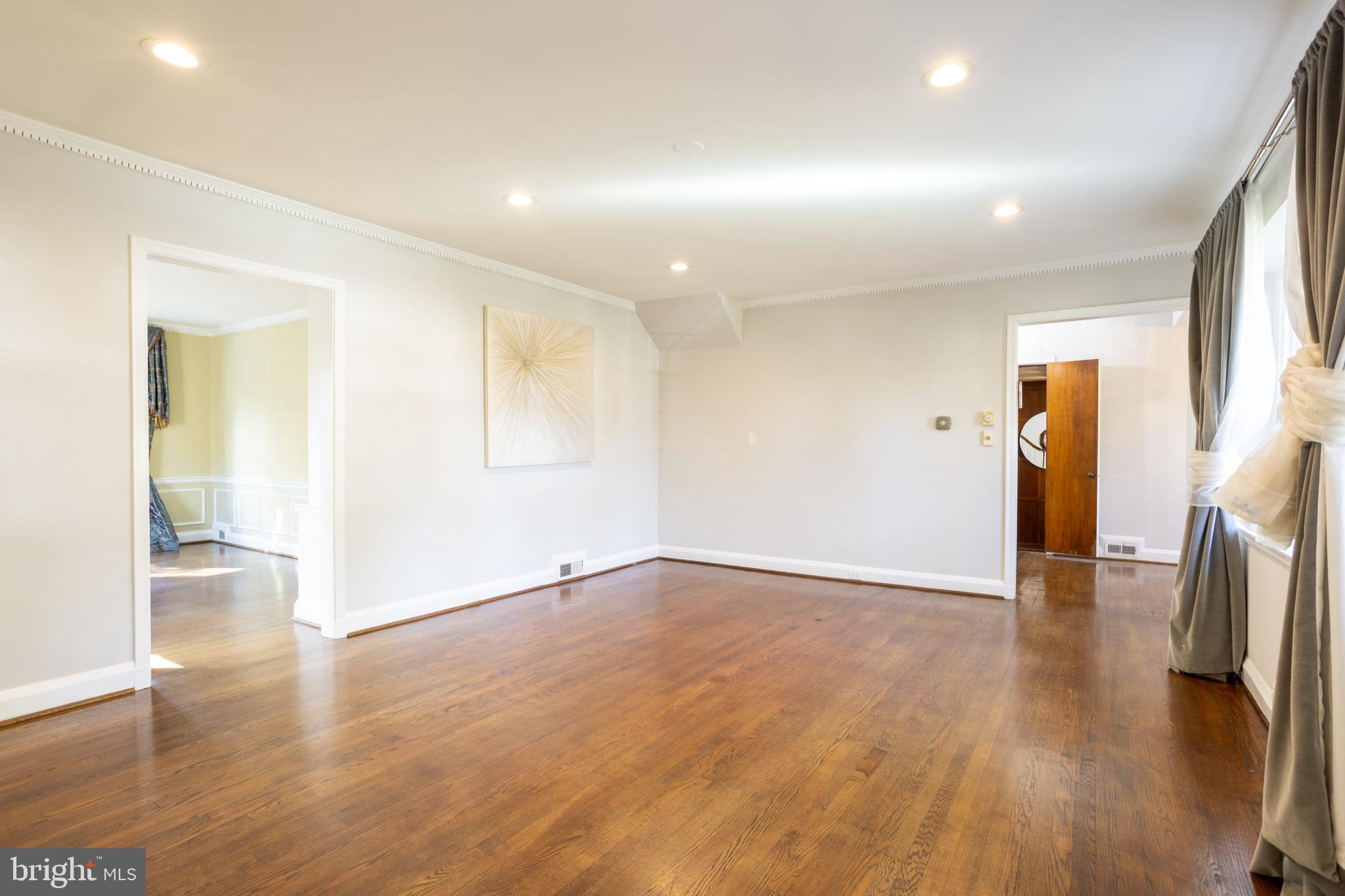 FALLSTAFF - Residential