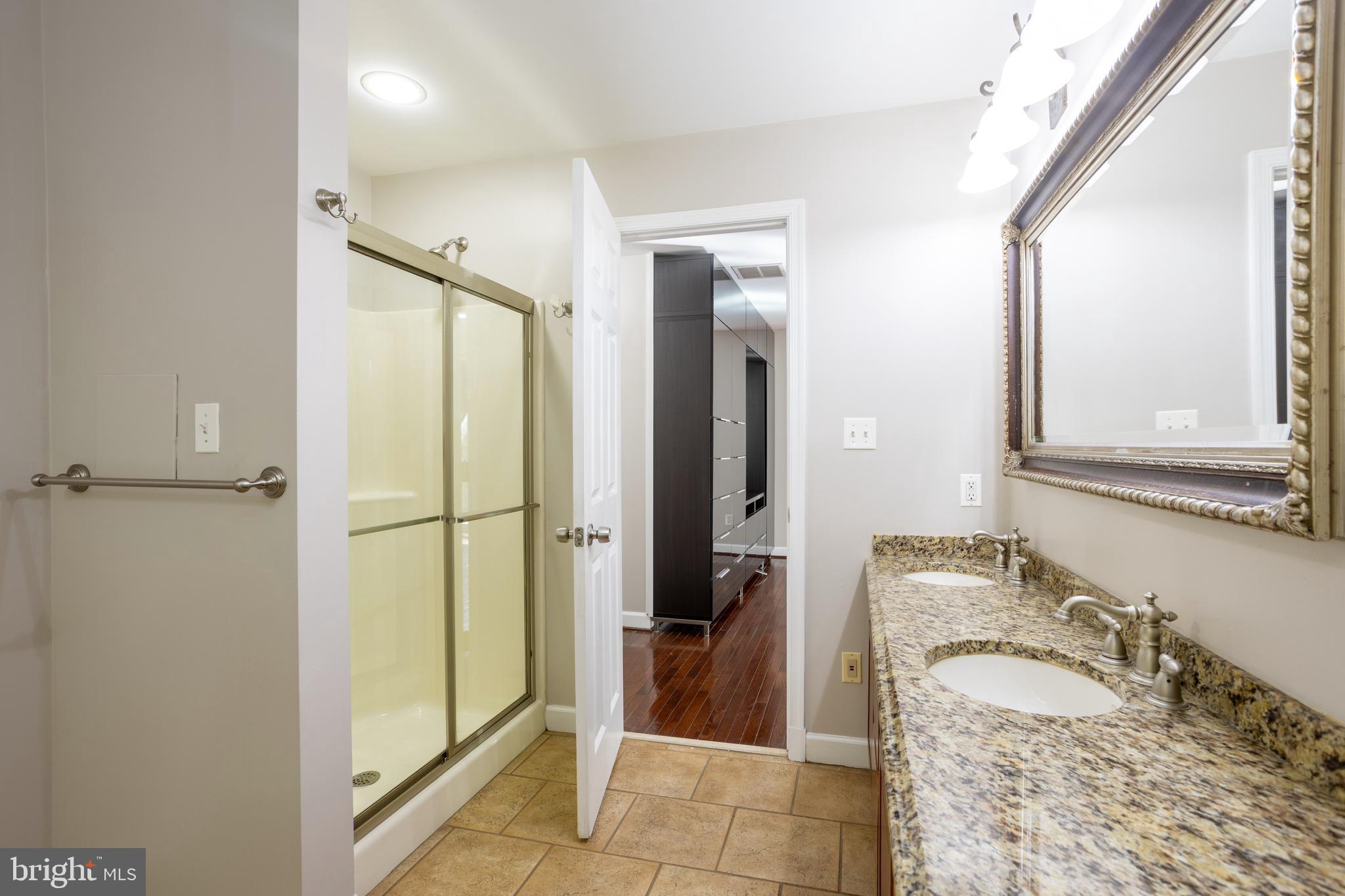 FALLSTAFF - Residential