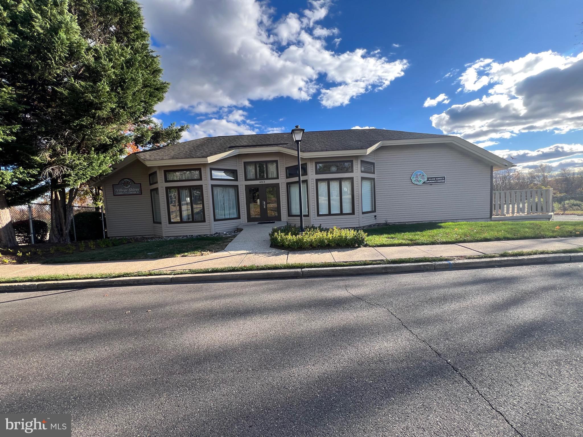 VILLAGE SHIRES - Residential