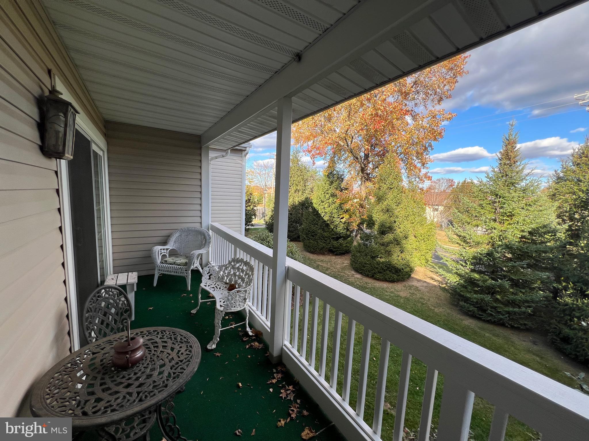 VILLAGE SHIRES - Residential