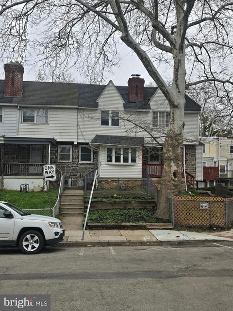 419 GILPIN ROAD UPPER DARBY PA 19082