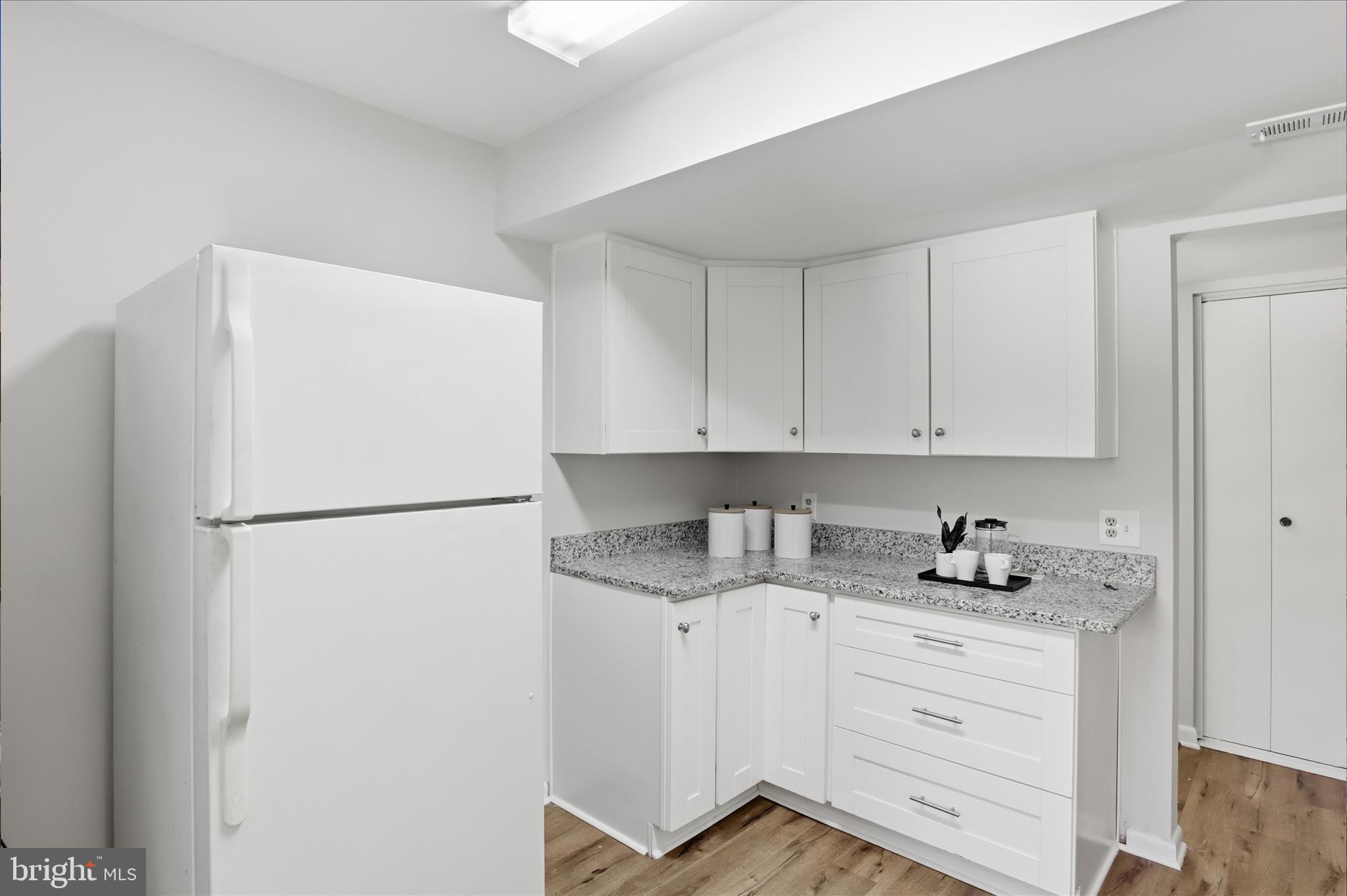 TREOVER CONDOMINIUM - Residential