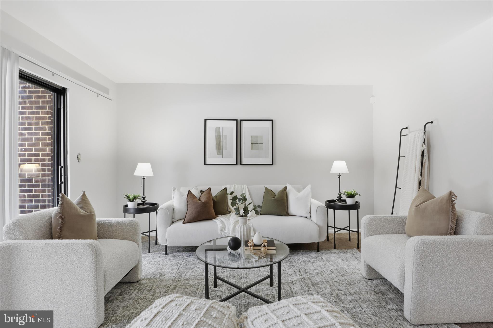 TREOVER CONDOMINIUM - Residential