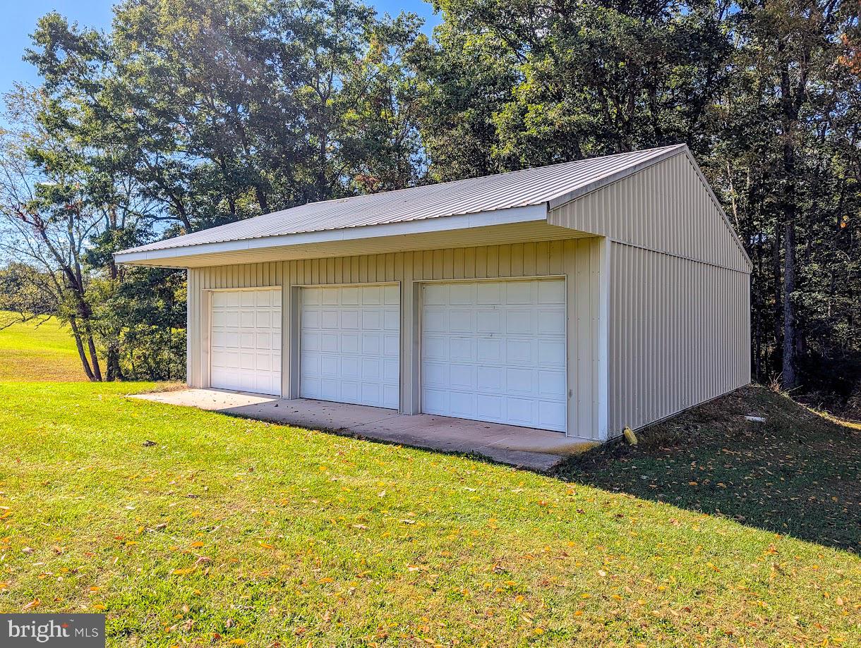 865 COLONEL FETTERS ROAD