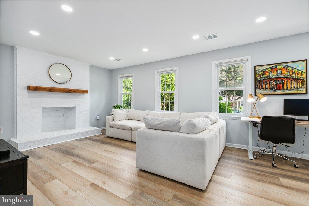 HICKORY RIDGE - Residential