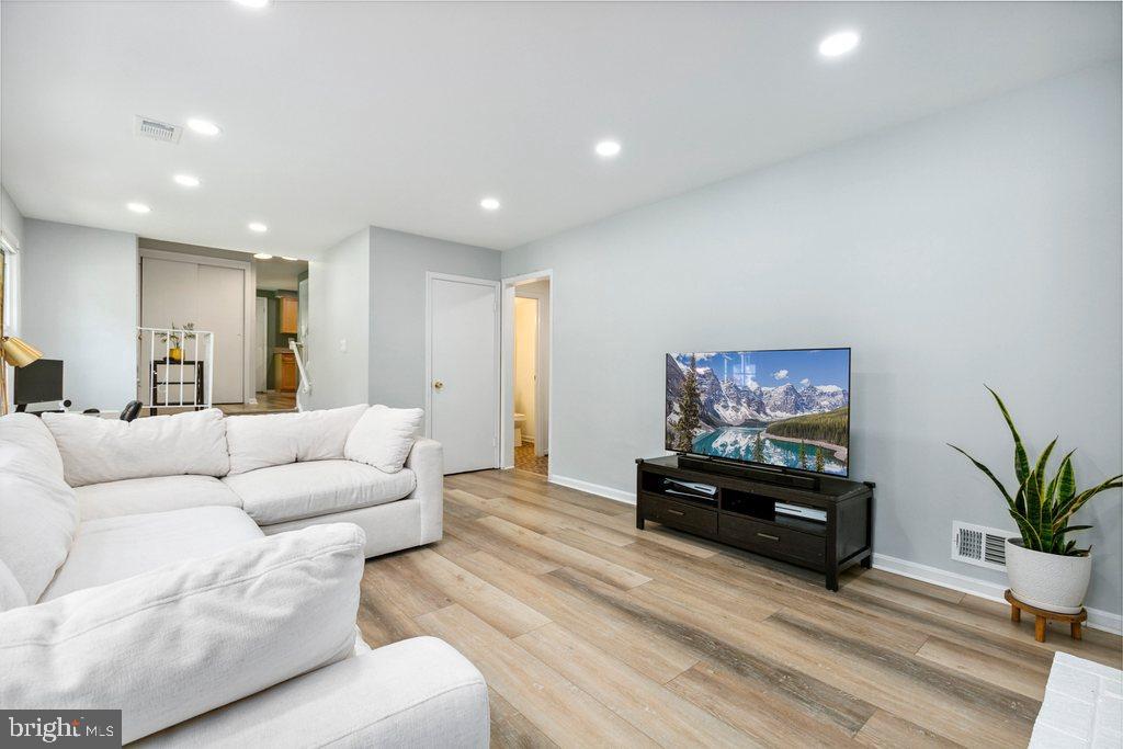 HICKORY RIDGE - Residential