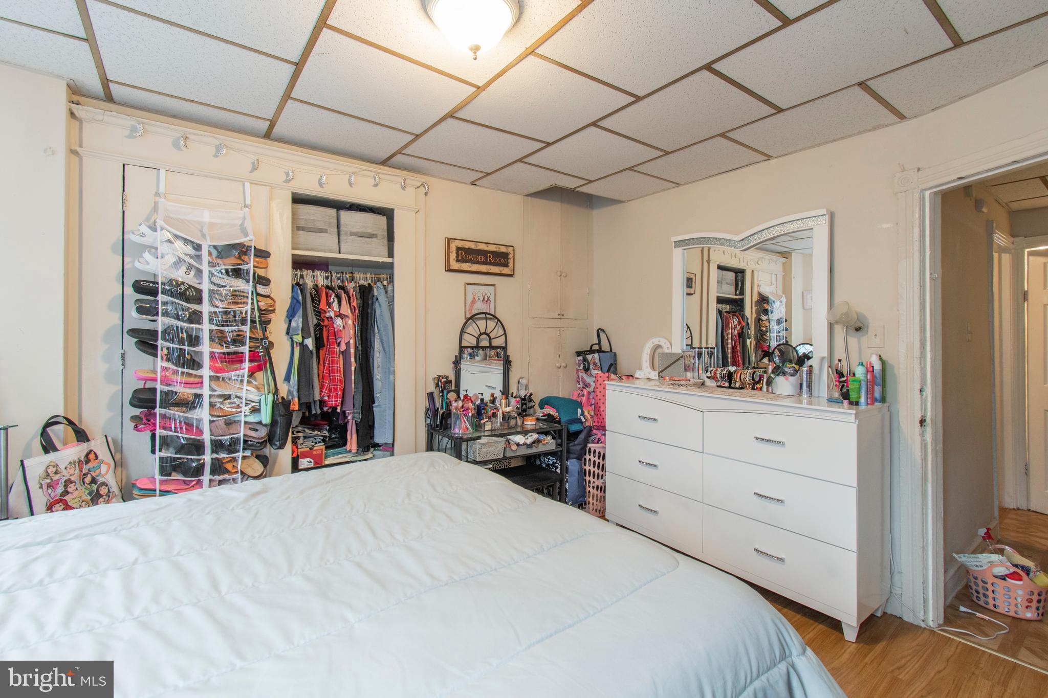 KENSINGTON - Residential