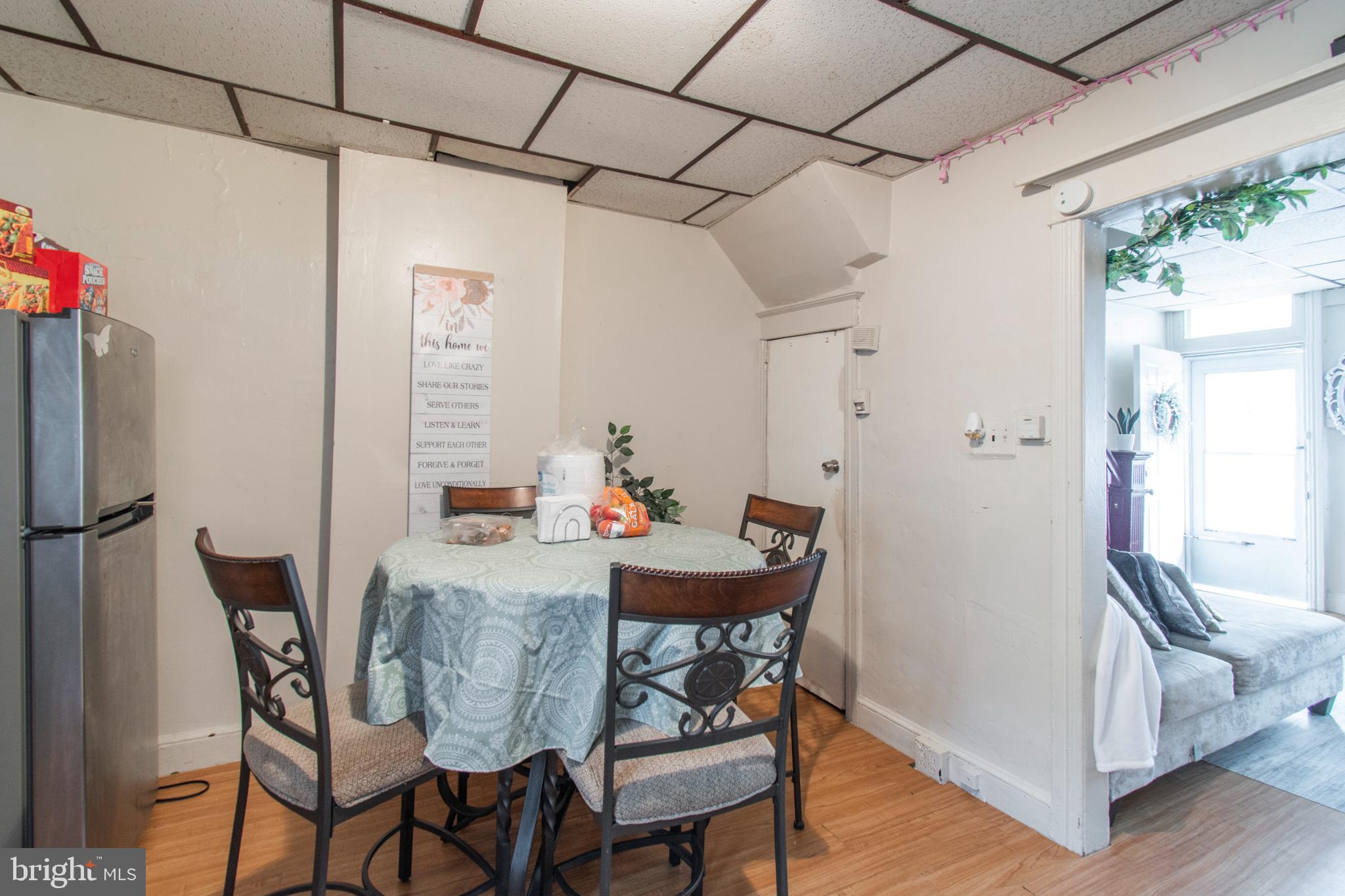 KENSINGTON - Residential