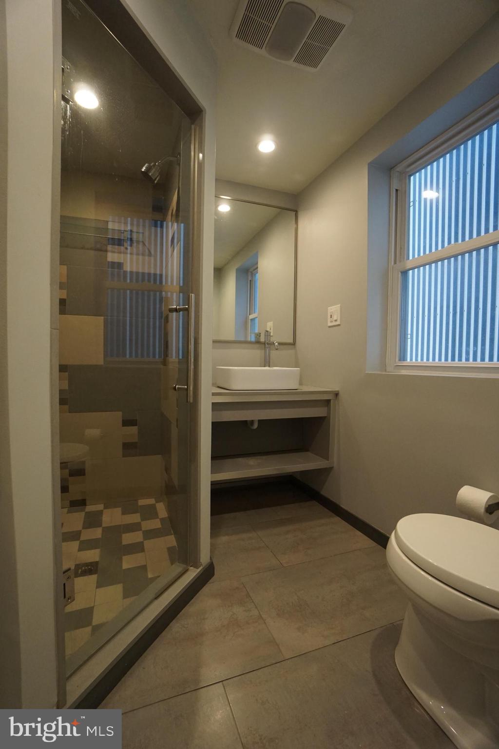 OLDE KENSINGTON - Residential Lease