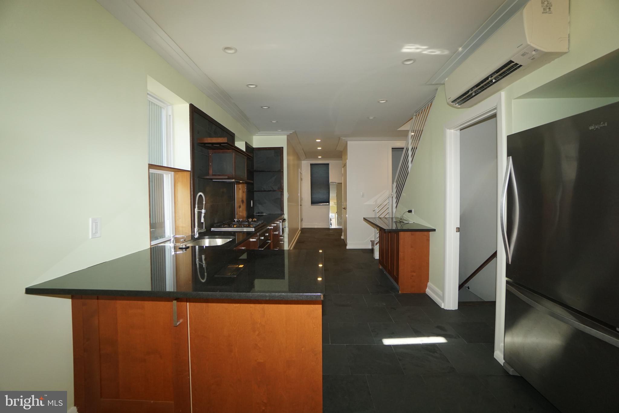 OLDE KENSINGTON - Residential Lease