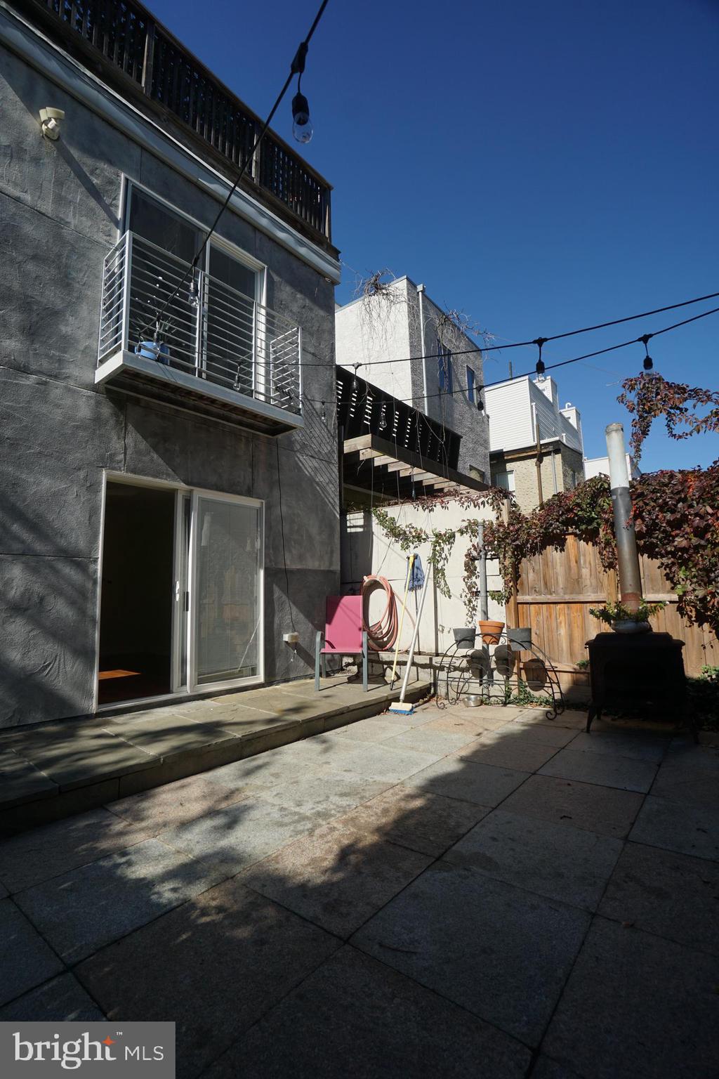 OLDE KENSINGTON - Residential Lease