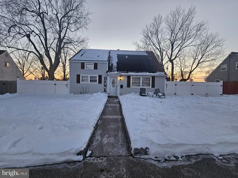 906 SUTTERS MILL LANE TEMPLE PA 19560