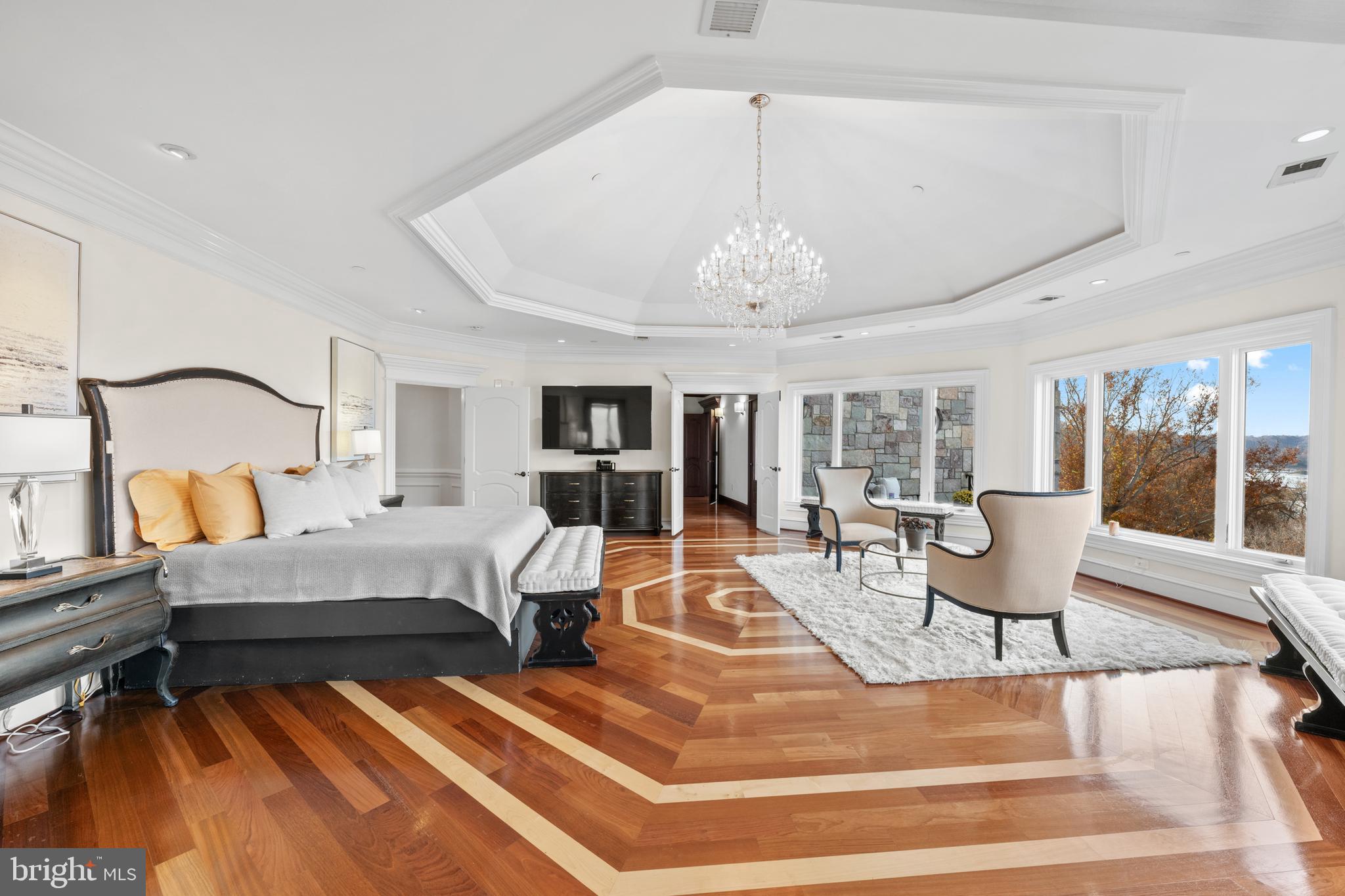 RIVER OAKS - Residential