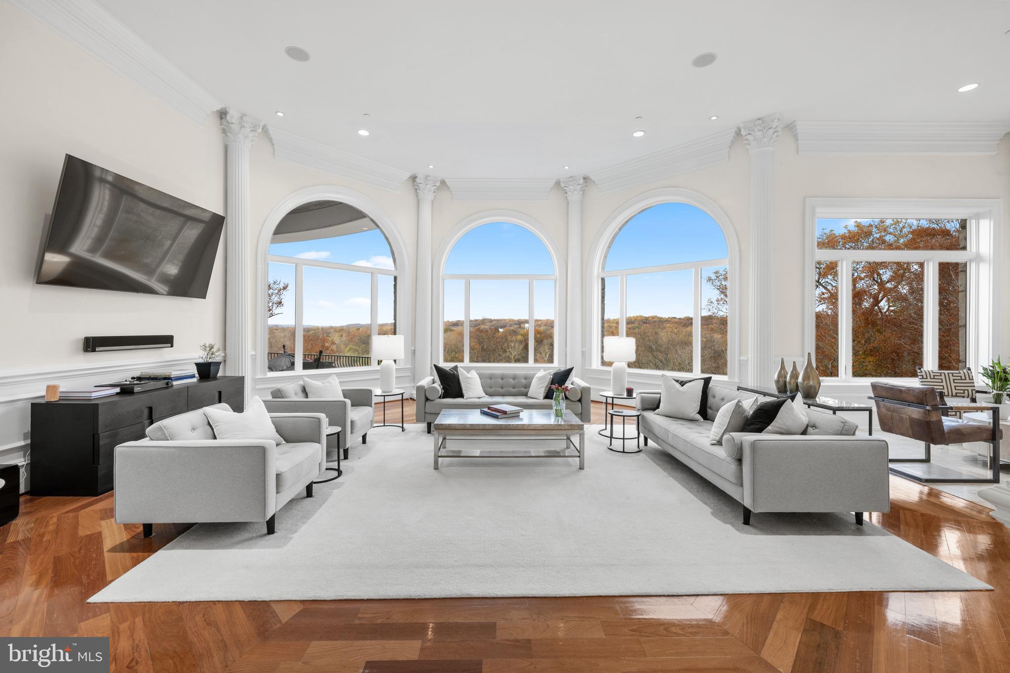 RIVER OAKS - Residential