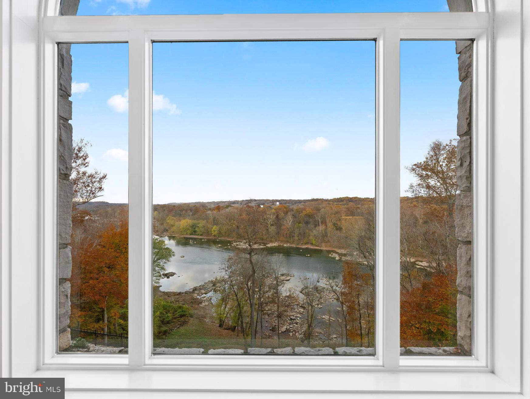 RIVER OAKS - Residential