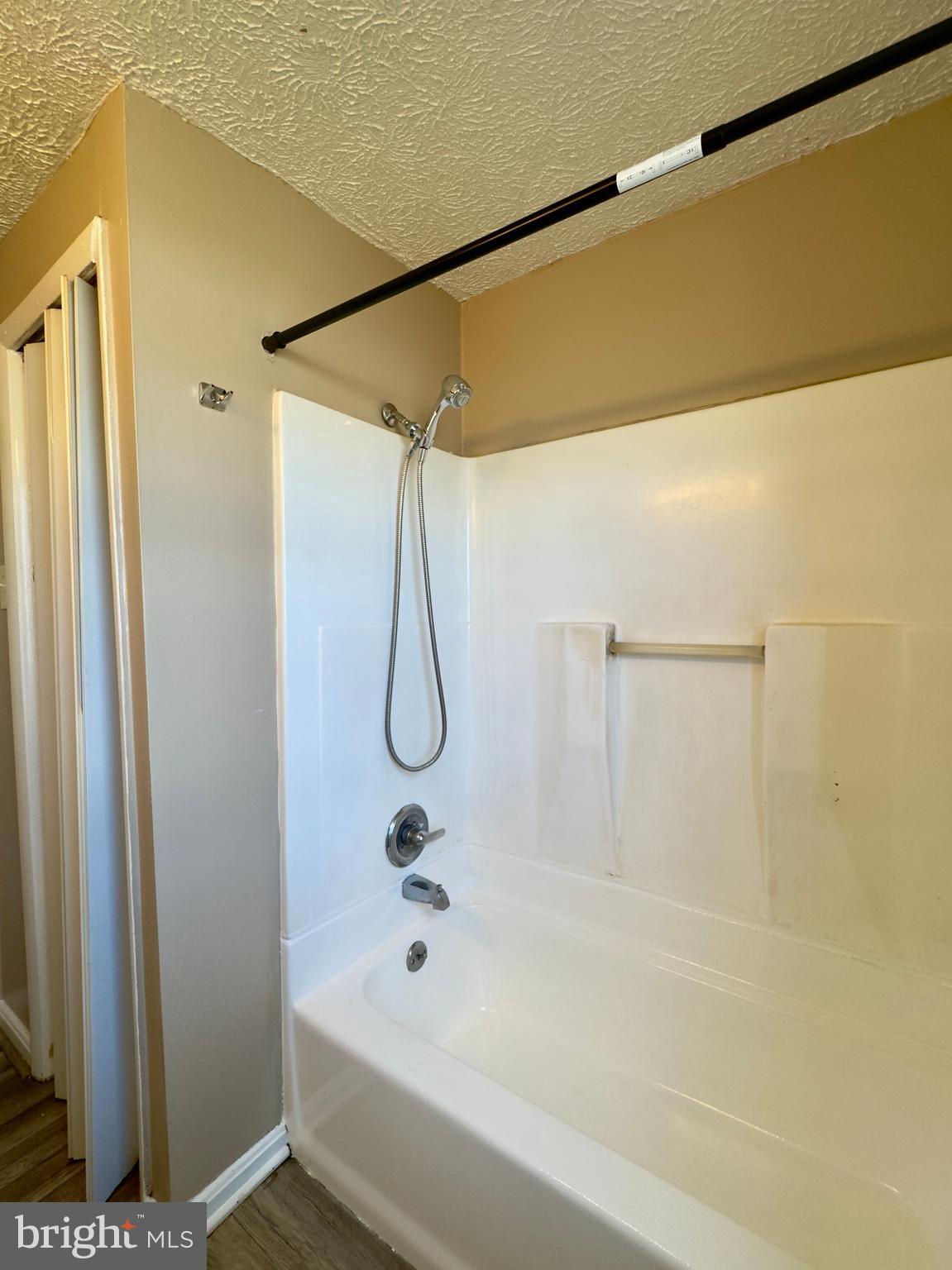 DUNDALK - Residential Lease