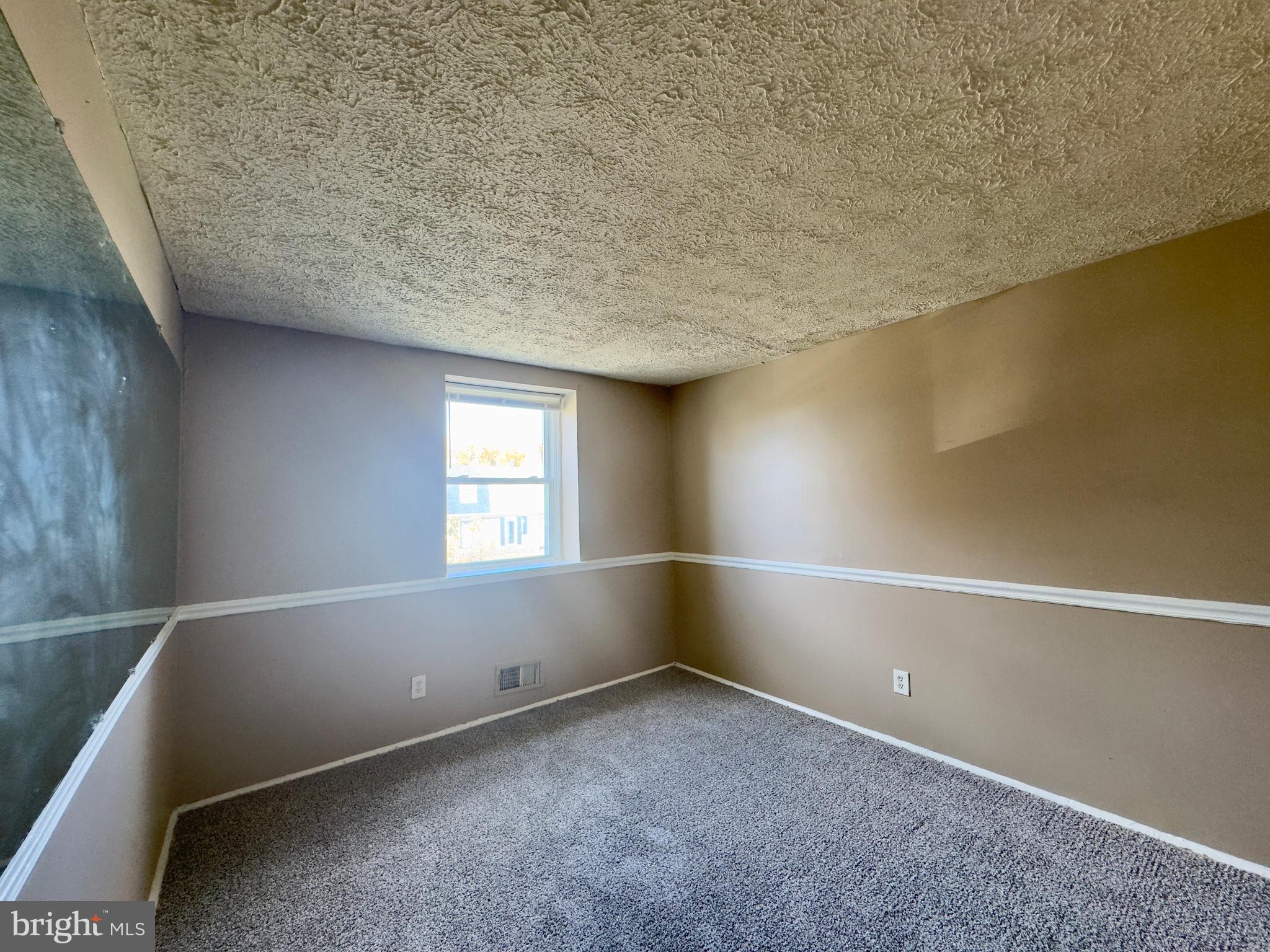 DUNDALK - Residential Lease