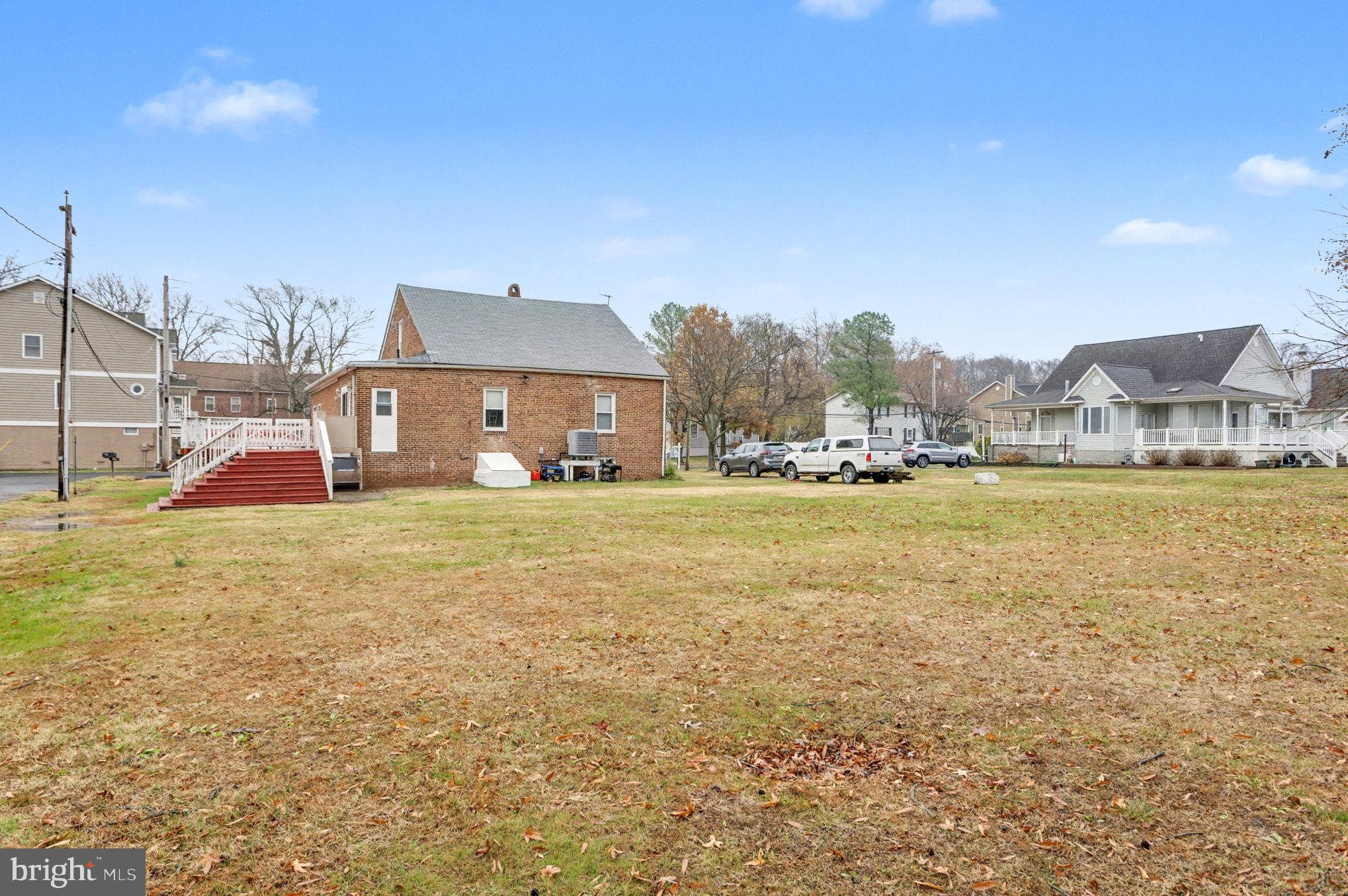 MILLERS ISLAND - Land