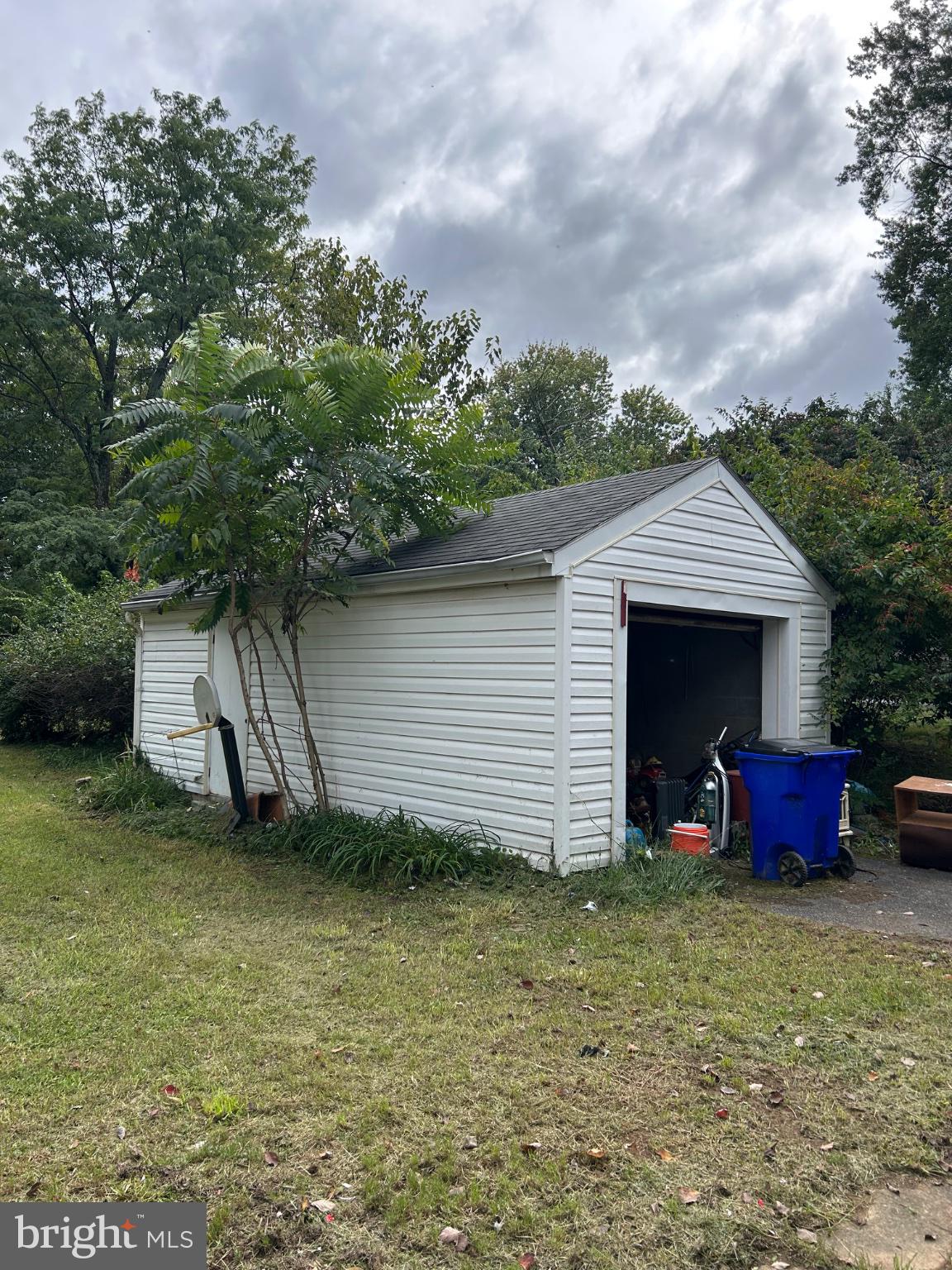 8303 EDGEWOOD CHURCH ROAD