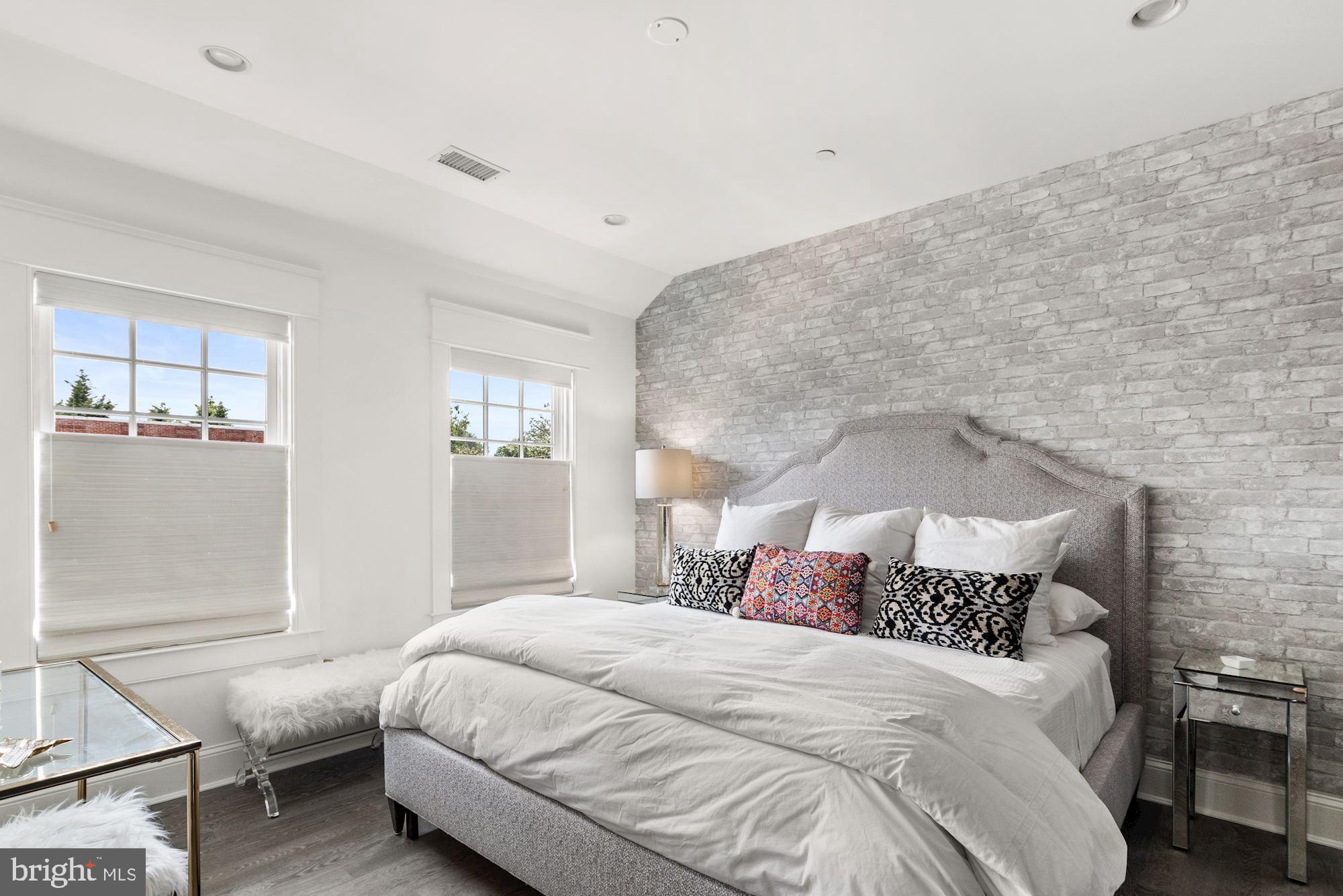 EDGEMOOR - Residential