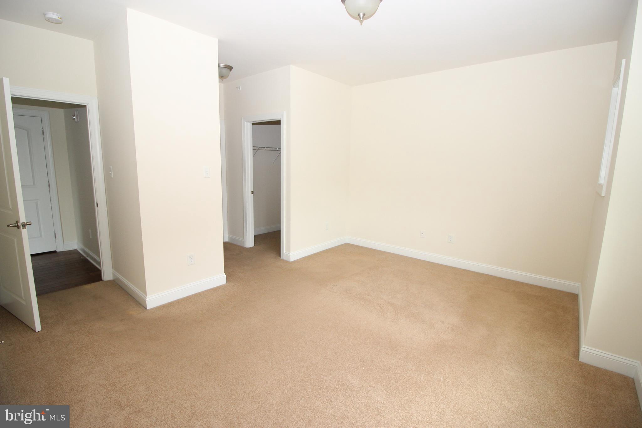 VLG OF SOUTHAMPTON - Residential Lease