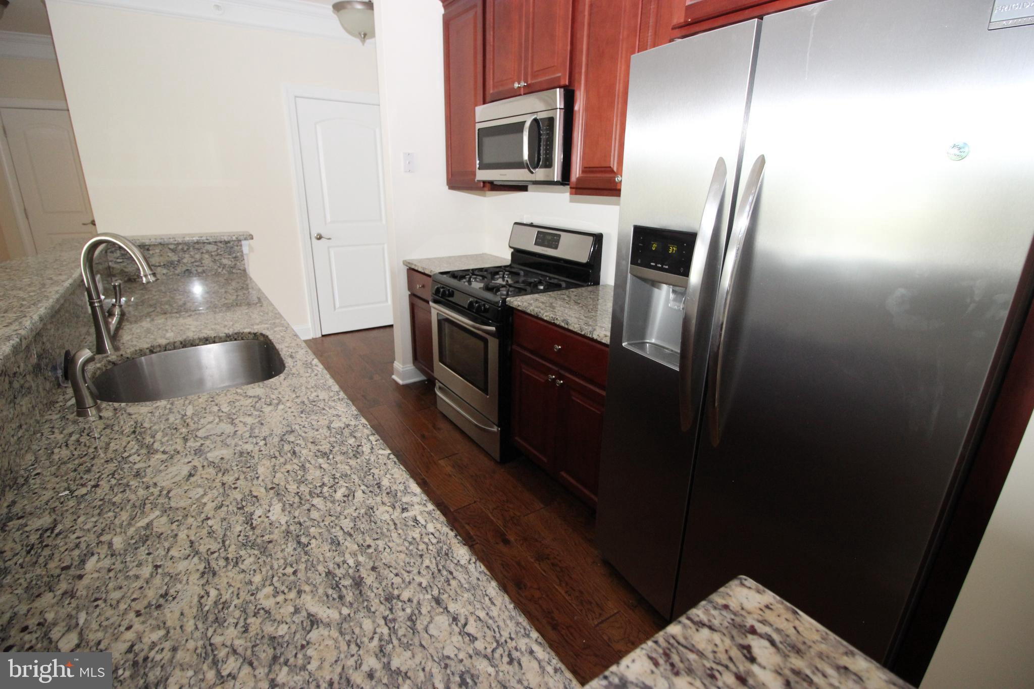 VLG OF SOUTHAMPTON - Residential Lease