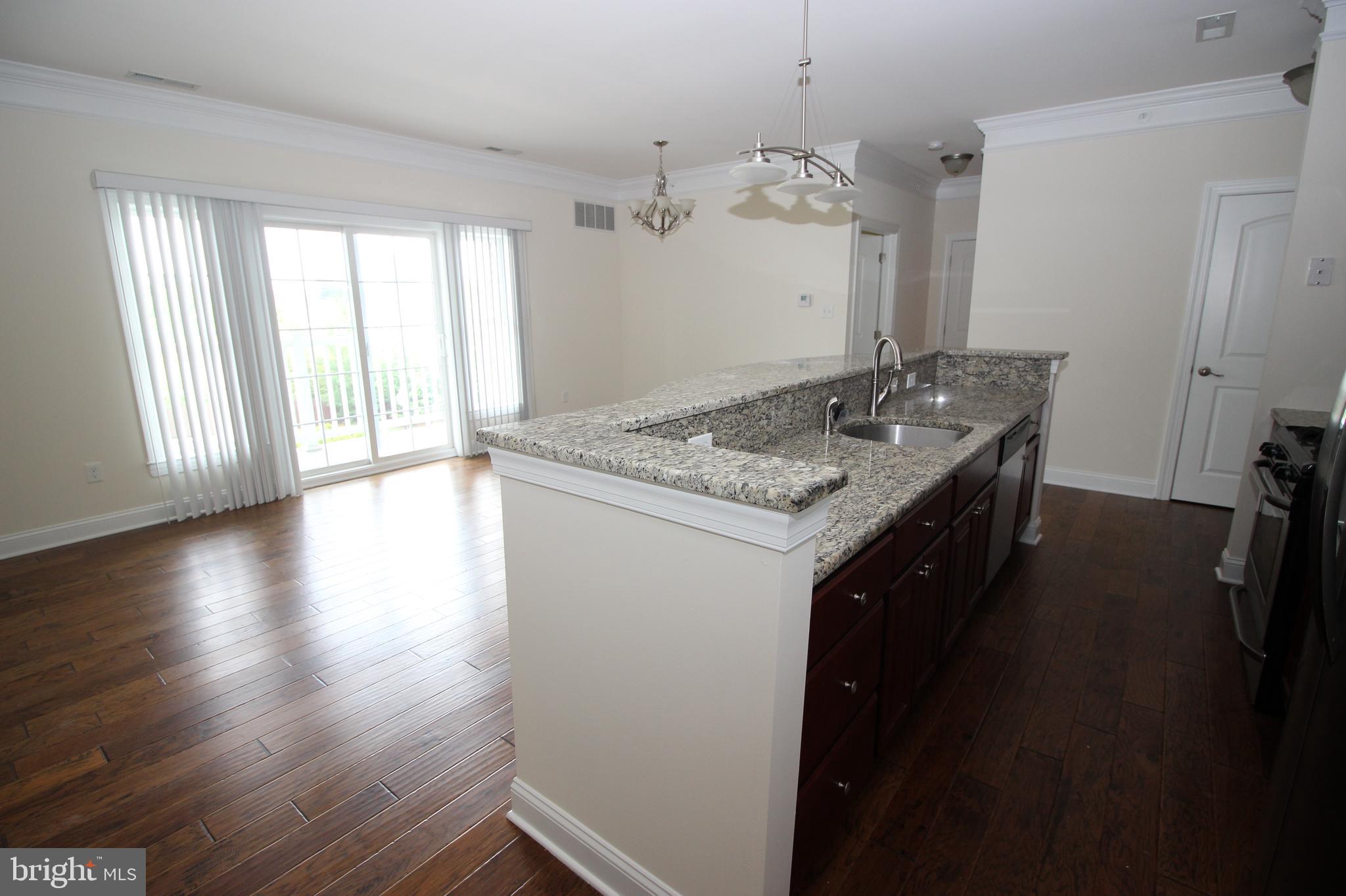 VLG OF SOUTHAMPTON - Residential Lease