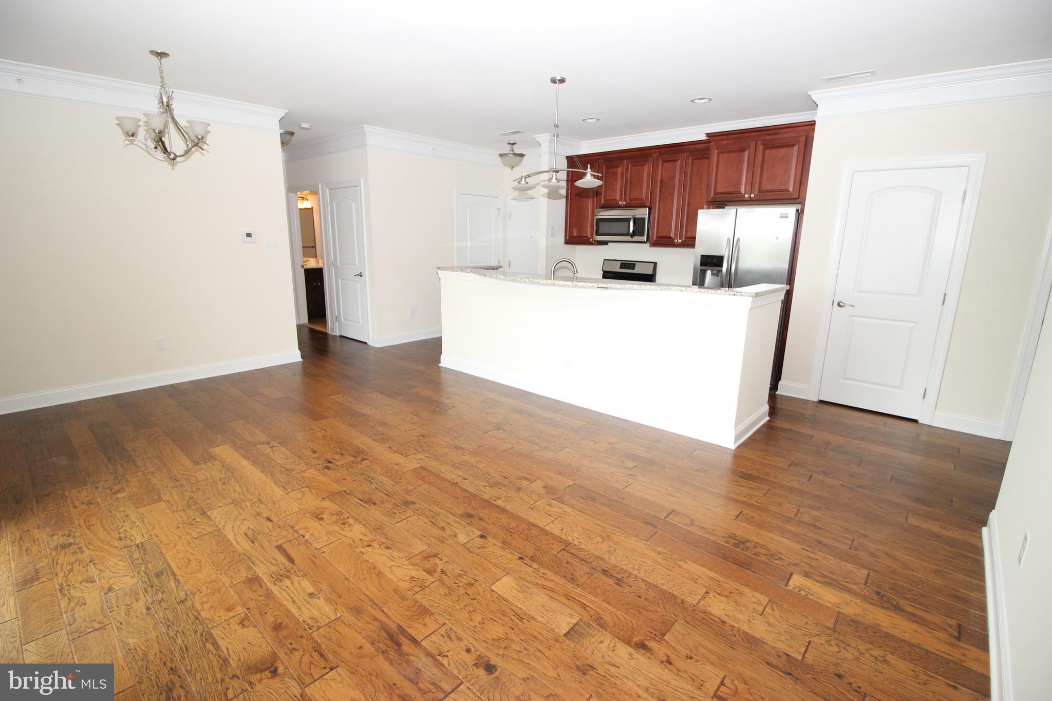 VLG OF SOUTHAMPTON - Residential Lease
