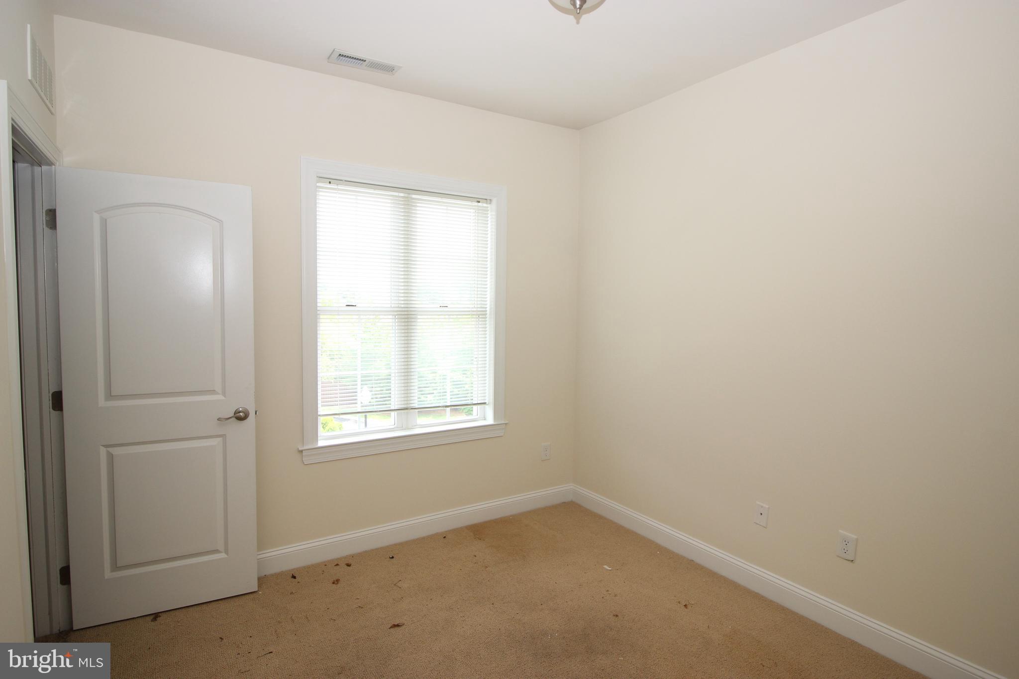 VLG OF SOUTHAMPTON - Residential Lease