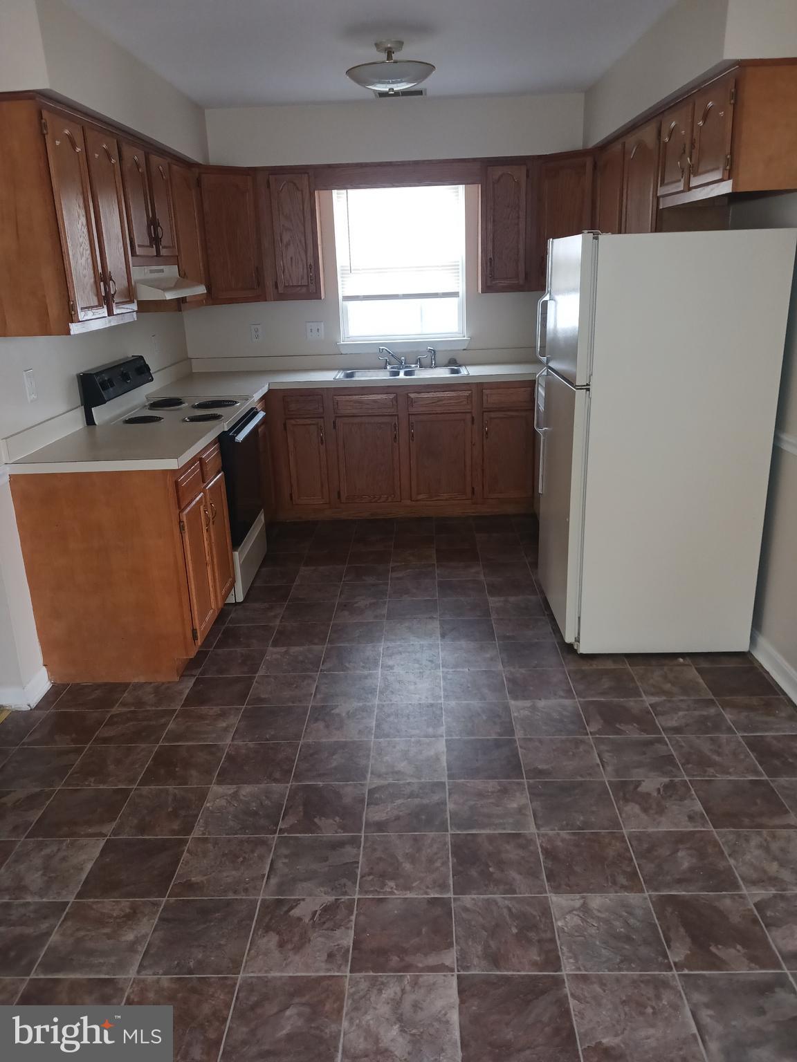 343 WOODPOINT AVENUE A&B