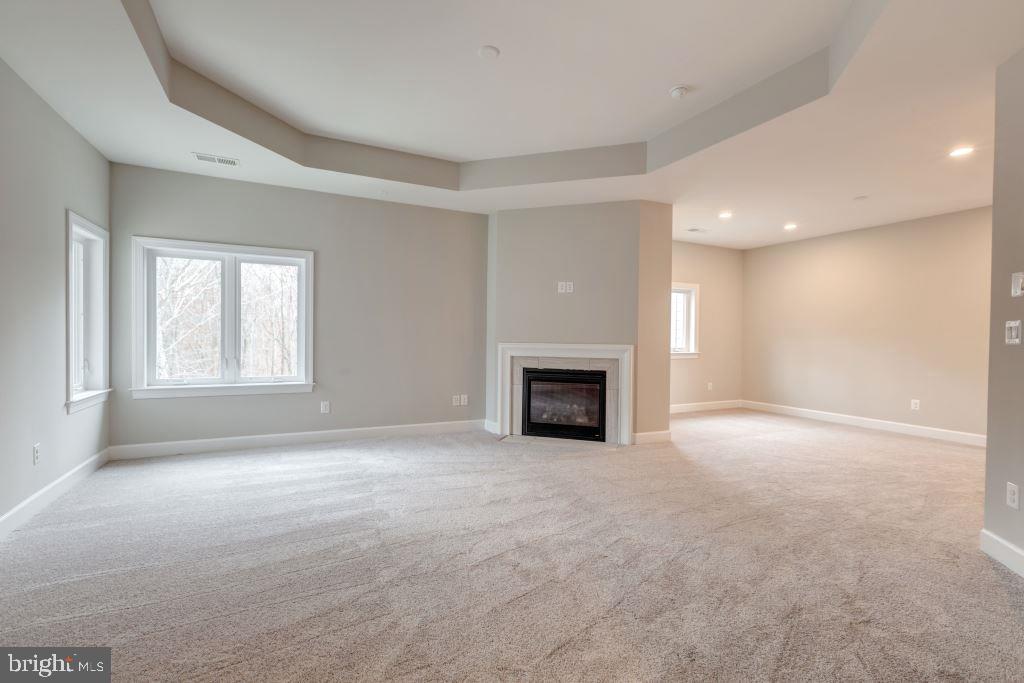 THOMPSON'S CROSSING - Residential