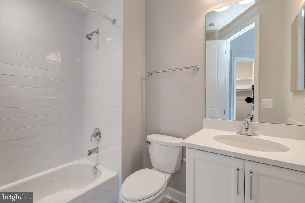 THOMPSON'S CROSSING - Residential