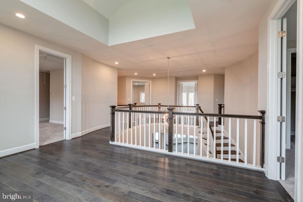 THOMPSON'S CROSSING - Residential