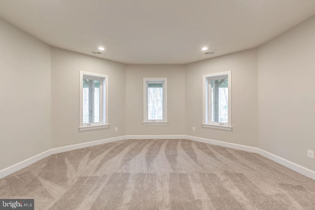 THOMPSON'S CROSSING - Residential