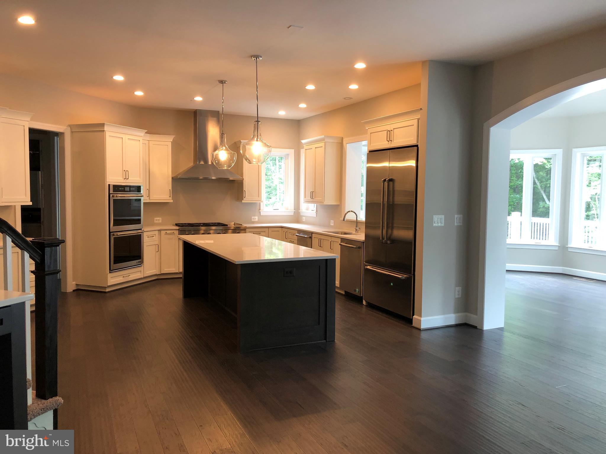 THOMPSON'S CROSSING - Residential