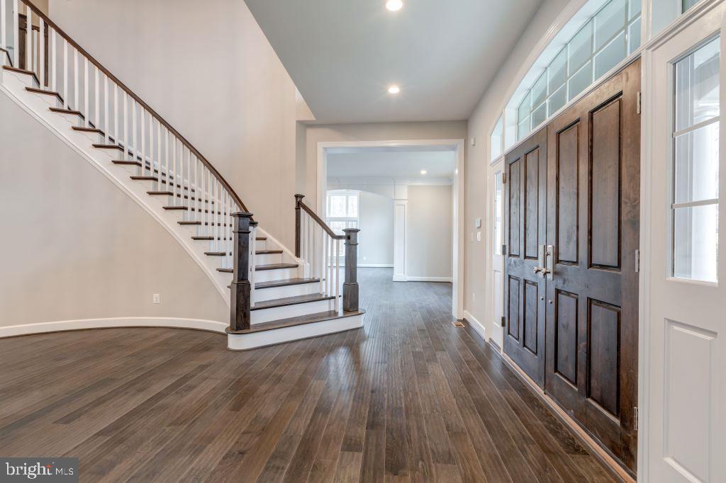 THOMPSON'S CROSSING - Residential