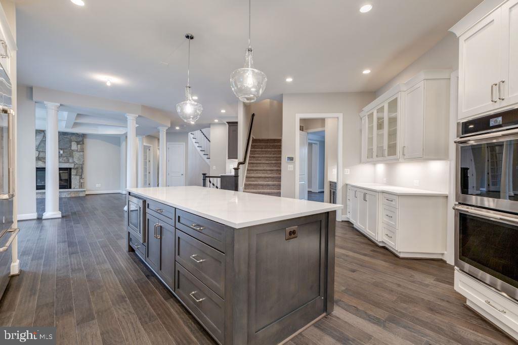 THOMPSON'S CROSSING - Residential