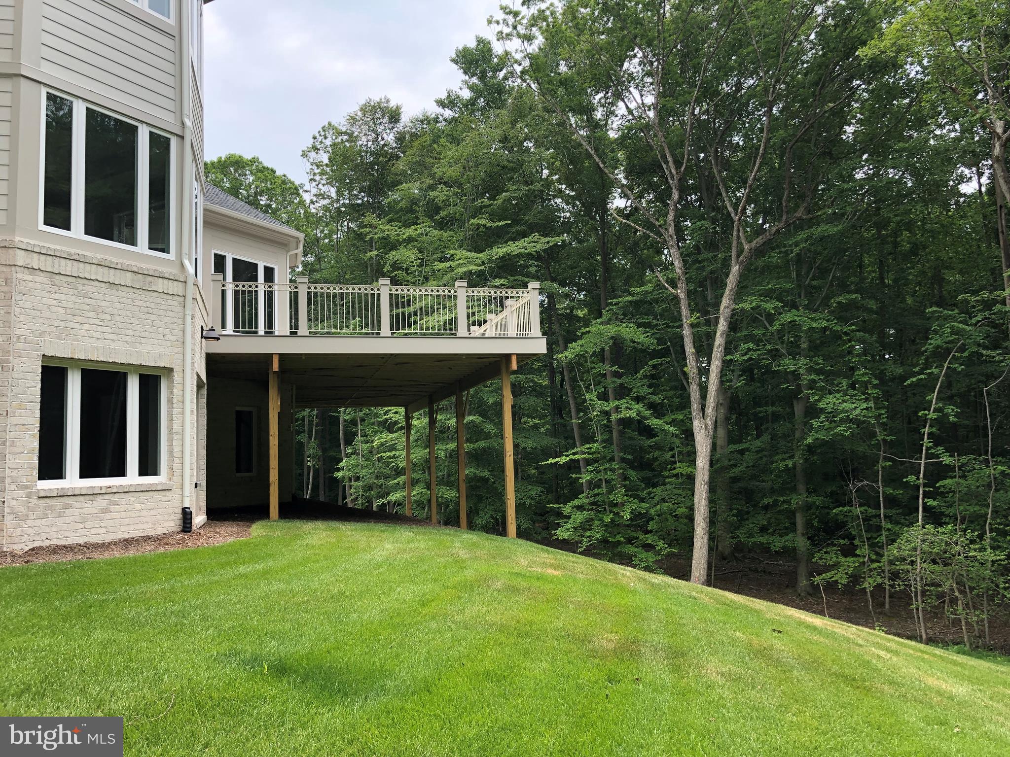 THOMPSON'S CROSSING - Residential