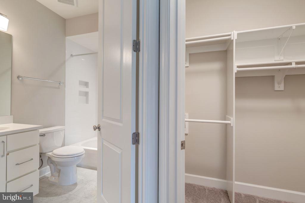 THOMPSON'S CROSSING - Residential